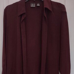 Silk blouse, button down, button cuffs. Size 8P. EUC